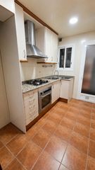 Appartement  Carrer de miramar. Piso en venta con calefacción, suelo de parket y patio interior