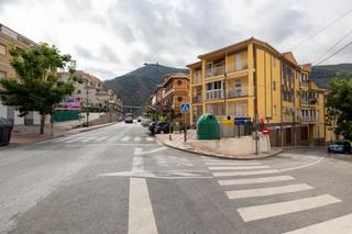 Local Comercial  Calle zarga. Local acondicionado como academia en cenes de la vega a pie de l