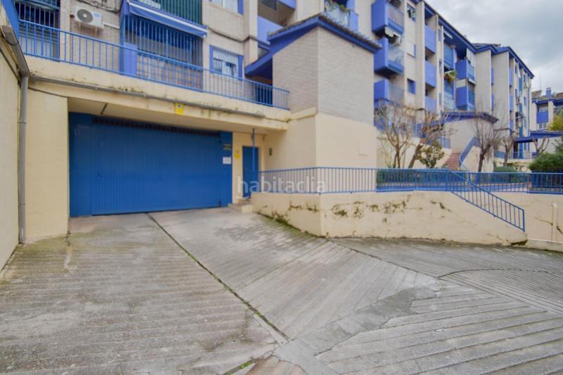 Foto 29b13147-dac3-4254-9bc4-0f0424ead23e. Car parking in parque nueva Granada Granada