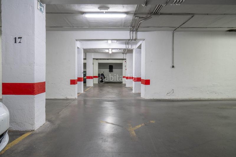 Foto 2d3651d0-2128-4d77-9faf-09109d0a9c6c. Parking voiture dans Camino de Ronda Granada