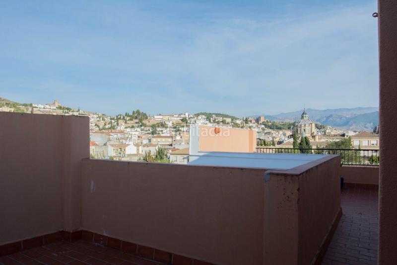 Foto 0f43d503-0617-4274-9f2e-695fc7dd4b55. Alquiler piso amplio piso en alquiler en la zona servero ochoa en Granada
