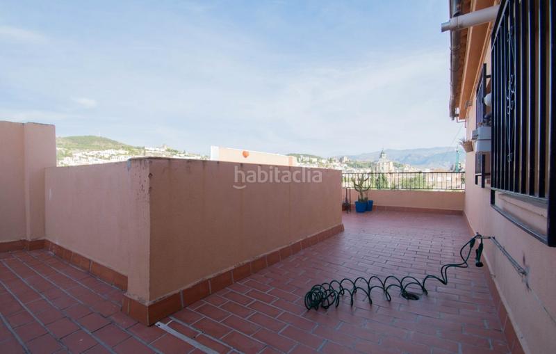 Foto 9f85bf1d-6905-4916-aeb0-bcfefce1163c. Alquiler piso amplio piso en alquiler en la zona servero ochoa en Granada
