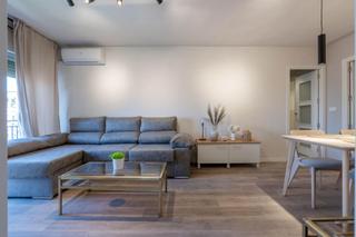 Location Appartement à Cartuja. Magnífico piso reformado de 4 dormitorios al lado del campus de