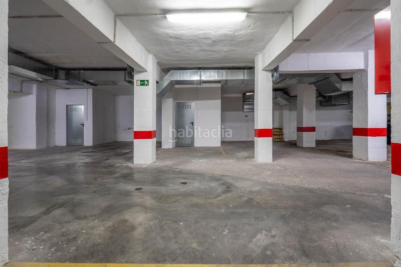 Foto 400815c5-dccd-4e00-ac31-8d0f21a9ac78. Miete autoparkplatz in arabial 78 in Camino de Ronda Granada