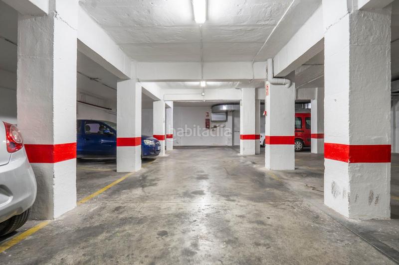 Foto a64b7bdb-671a-44e5-a303-986179830e73. Miete autoparkplatz in arabial 78 in Camino de Ronda Granada