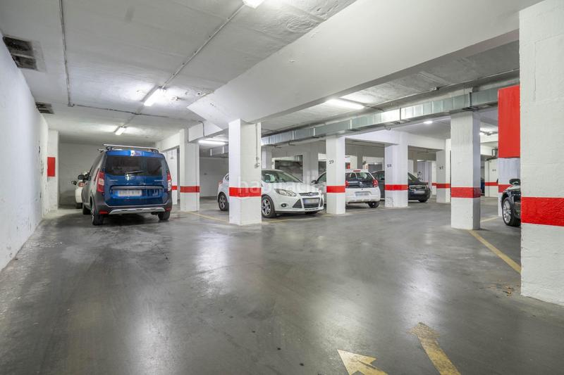 Foto cf933c3e-285a-4b3f-82c3-71e3d9627d8f. Rent car parking in arabial 78 in Camino de Ronda Granada
