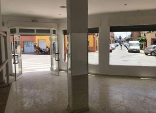 Local commercial à Algaba (La). Gran oporunidad. estupendo local comercial en la algaba!!!