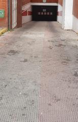 Aparcament cotxe  Calle almirante topete. Dos plazas de garaje en venta, 19.900 cada una tiro de línea