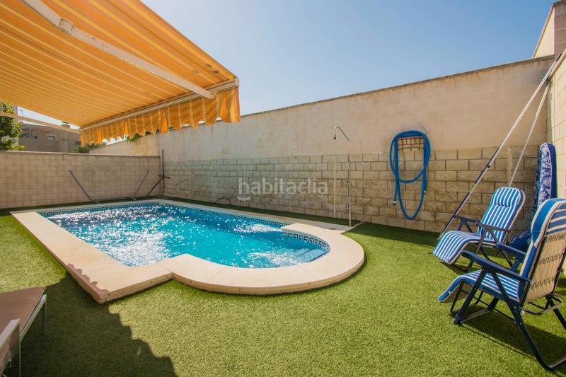 Foto 2e69dfc7-7ed1-4f62-8290-32712db94070. Casa amb calefacció aparcament piscina a Espartinas pueblo Espartinas