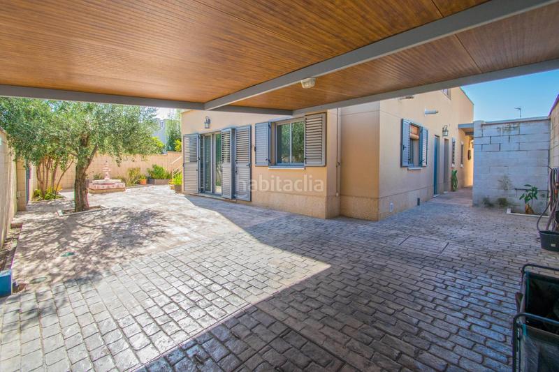 Foto 53a21f19-250a-4e7f-a351-71e79be90e67. Casa amb calefacció aparcament piscina a Espartinas pueblo Espartinas