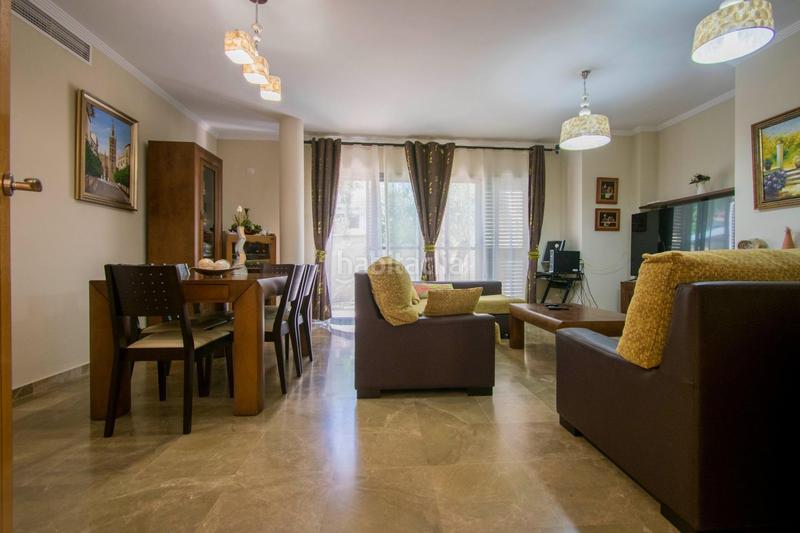 Foto 66579aaf-809e-4d9d-911a-d62c32e9c101. Casa amb calefacció aparcament piscina a Espartinas pueblo Espartinas