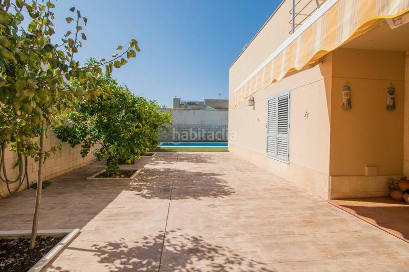 Foto c7900ab0-97d3-4ecb-b855-c71cc8a3974b. Casa amb calefacció aparcament piscina a Espartinas pueblo Espartinas