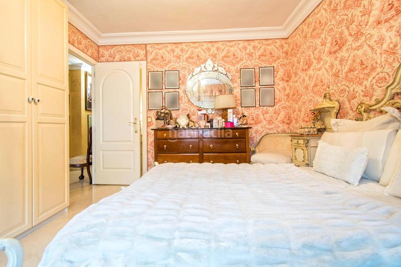 Foto d34e8c6d-1c2f-4575-b142-f1b3d105fd20. Piso espectacular vivienda junto avenida luis montoto!! en Sevilla