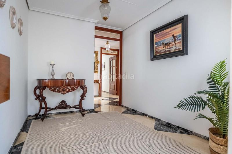 Foto 8138c72e-8fed-4be6-8c88-f6dca12ba1d1. Appartamento con riscaldamento parcheggio in Cruz Roja Sevilla