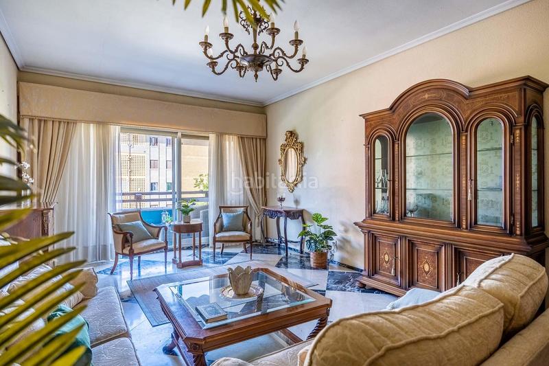 Foto cb10e14f-fd22-468b-ac99-b08b89a770a9. Appartamento con riscaldamento parcheggio in Cruz Roja Sevilla