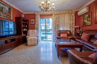 Appartement à San Pablo. Con una estupenda situación, a escasos metros de la avda. luis m