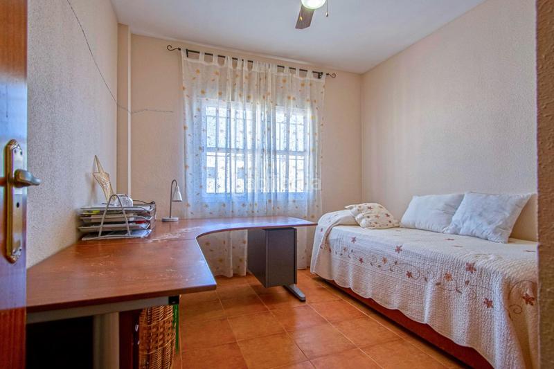 Foto 3181b6b9-da21-4b5a-b093-6133546e5ee7. Casa estupendo adosado en Vista Azul - Consolación Dos Hermanas