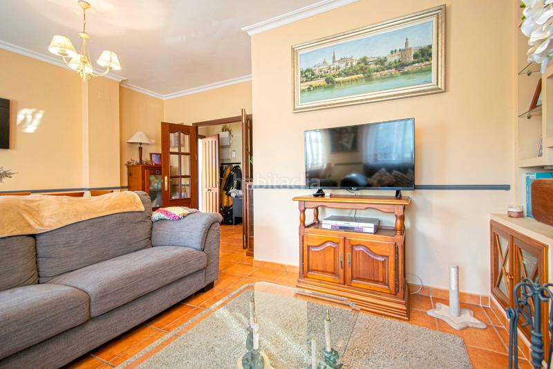 Foto 0df05837-f897-4d08-80a4-8b5ac402f080. Casa bifamiliare con parcheggio piscina in Nueva Alcalá Alcalá de Guadaira