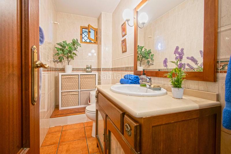 Foto 15851889-9777-41ae-8f3e-4a40c5fa371c. Casa bifamiliare con parcheggio piscina in Nueva Alcalá Alcalá de Guadaira