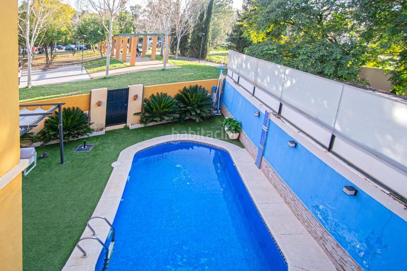 Foto 39511a6b-b048-4176-b7e3-eb65511bdc3a. Casa bifamiliare con parcheggio piscina in Nueva Alcalá Alcalá de Guadaira