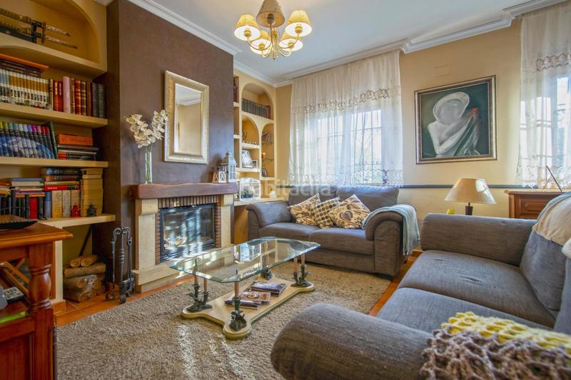 Foto 510cc497-dc6b-484d-94d7-bf0dd32a7af0. Casa bifamiliare con parcheggio piscina in Nueva Alcalá Alcalá de Guadaira