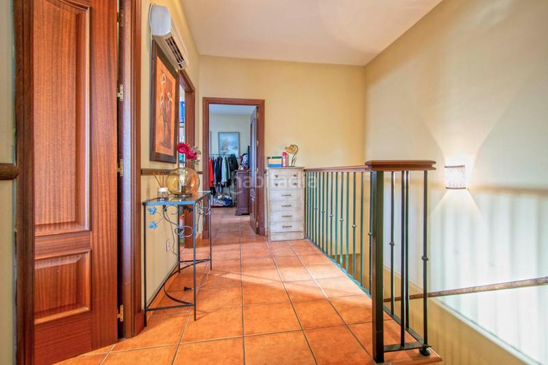 Foto 94250a10-ba5f-4144-b08f-628387121ac0. Casa bifamiliare con parcheggio piscina in Nueva Alcalá Alcalá de Guadaira