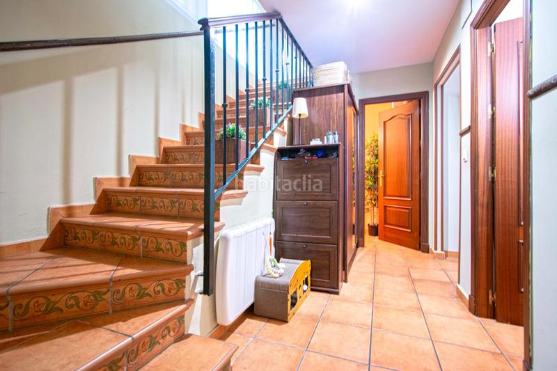 Foto c51bc6b0-d512-400c-96d3-cecc18f20c5a. Casa bifamiliare con parcheggio piscina in Nueva Alcalá Alcalá de Guadaira