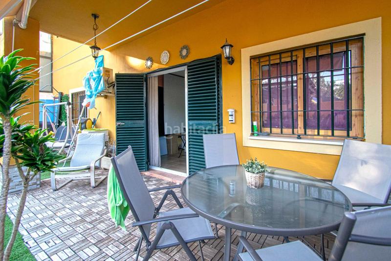 Foto f4faea4b-5057-4791-a36c-448ef5123482. Casa bifamiliare con parcheggio piscina in Nueva Alcalá Alcalá de Guadaira