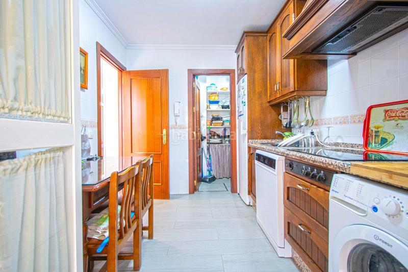 Foto 01cbce69-29c3-4368-be88-d5fb6dfd2485. Casa pareada gran vivienda pareada junto club deportivo!! en Gelves