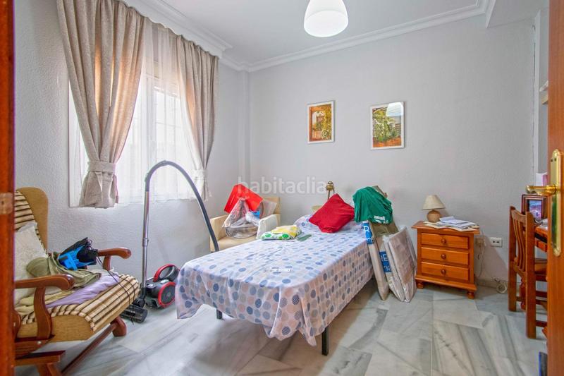 Foto 077985e7-eb2d-4c17-a712-e49b4d4f26af. Casa pareada gran vivienda pareada junto club deportivo!! en Gelves