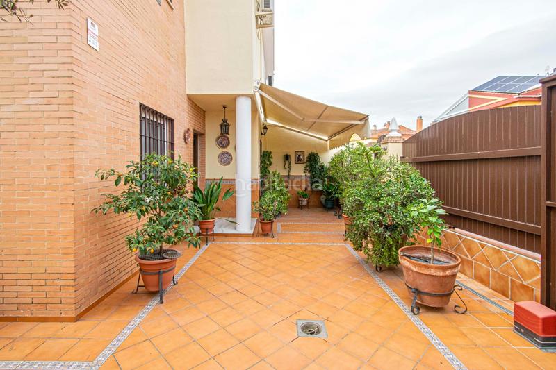 Foto 0a7a27ba-c3e4-4d45-a858-8c91ef809723. Casa pareada gran vivienda pareada junto club deportivo!! en Gelves