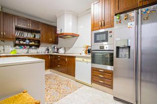 Maison jumelée à Carmona. Fantástica casa en la zona centro de carmona!!