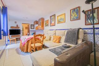 Casa  Calle majalcofar. Casa de dos plantas en venta en almensilla