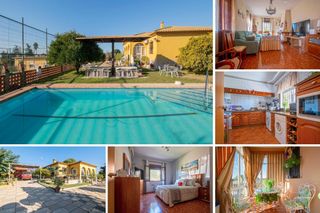 Xalet  Calle clavinque. Casa con parcela en venta en mairena del alcor