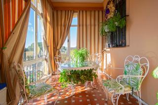 Chalet  Calle clavinque. Casa con parcela en venta en mairena del alcor