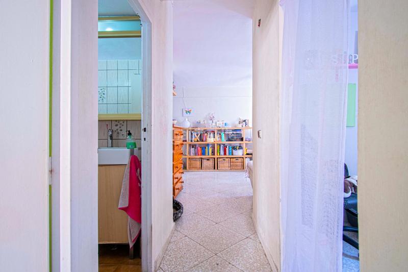 Foto aa58baf8-8ef2-457a-9a93-ba6e147b3eb1. Piso estupendo piso junto san jacinto!!! en Triana Este Sevilla