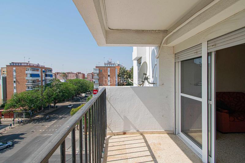 Foto 00c0635a-434a-43e9-be3f-6ec5b12f624a. Piso  en venta en avda ramón y cajal en Ciudad Jardín Sevilla