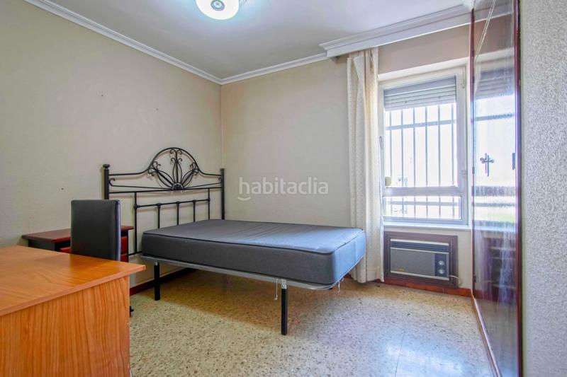 Foto 73456be1-aa93-49b9-a189-64f653fffe0a. Piso  en venta en avda ramón y cajal en Ciudad Jardín Sevilla