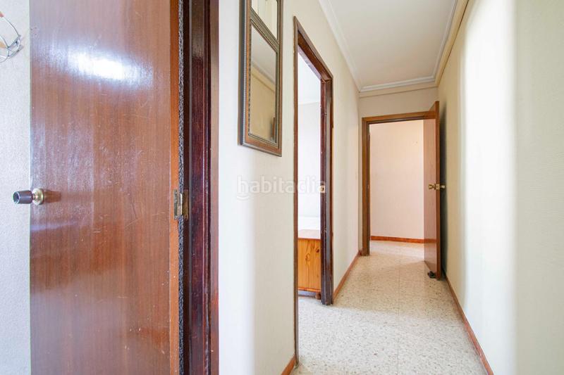 Foto 9a33cd1d-b4db-4ccd-ae80-c912d29950a4. Piso  en venta en avda ramón y cajal en Ciudad Jardín Sevilla