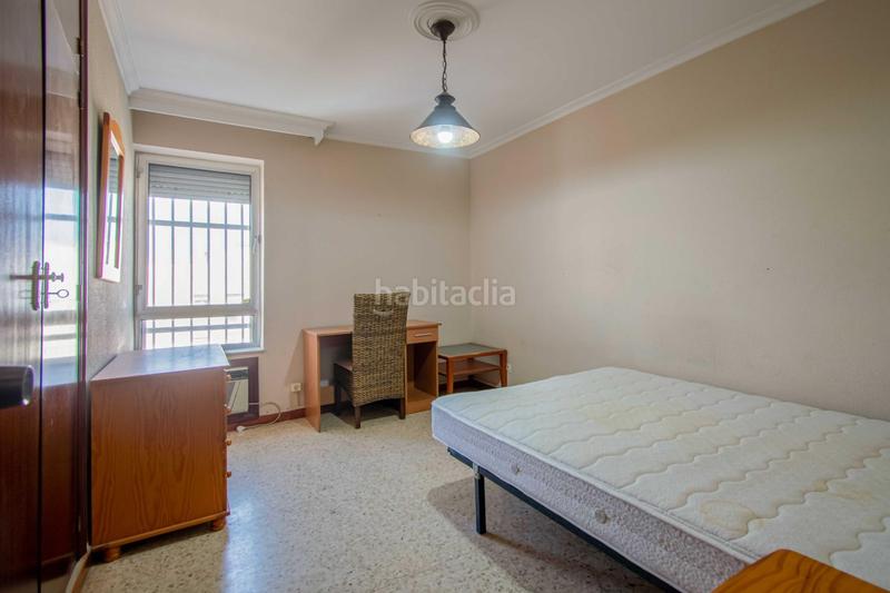 Foto ccadb96c-3b24-444b-8cef-768fcd9503c8. Piso  en venta en avda ramón y cajal en Ciudad Jardín Sevilla