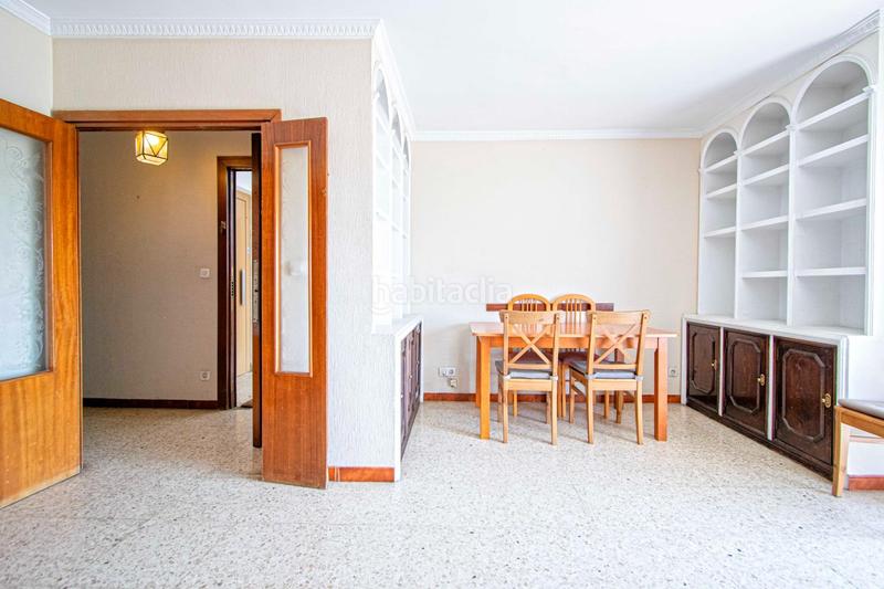 Foto dc09069f-a991-4bb5-a884-35fed1b40284. Piso  en venta en avda ramón y cajal en Ciudad Jardín Sevilla