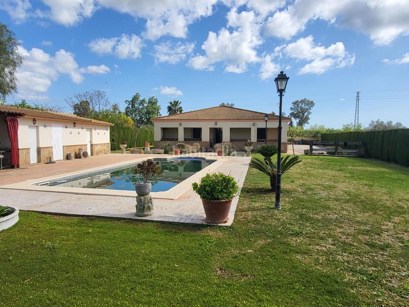 Foto 3252224c-8e88-403e-80d6-abe5fc41b529. Chalet gran chalet , en la dehesa!!!! en Pilas