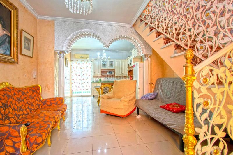 Foto df065072-b683-4c89-9e58-eef3f624b0b0. Casa gran casa con patio y piscina !!! en Lepanto Mairena del Aljarafe