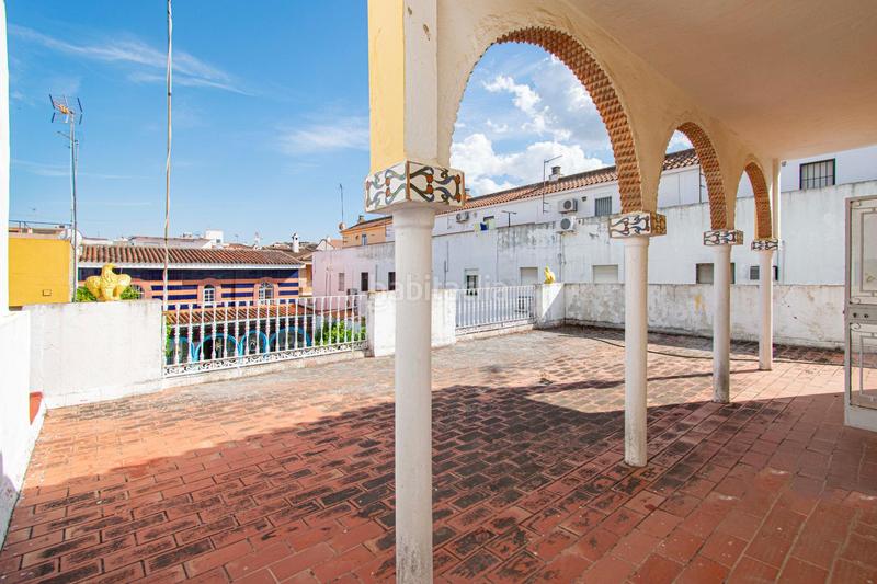 Foto f55111a1-cf8f-43ec-af61-b1f1a65a0002. Casa gran casa con patio y piscina !!! en Lepanto Mairena del Aljarafe