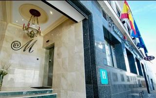 Édifice à Montánchez. Magnífico hotel de dos estrellas en el centro de montanchez!!!