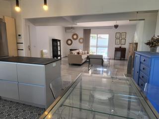 Location Maison jumelée à Colegio Europa. Gran vivienda pareada en alquiler en alquería de almanzor, espar
