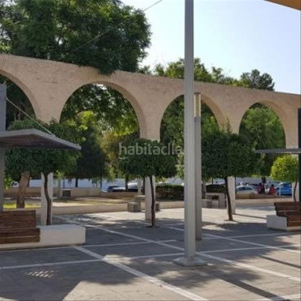 Foto bcea7bb6-daec-454d-8757-f25594560634. Casa adossada amb aparcament piscina a Las Almenas Tomares