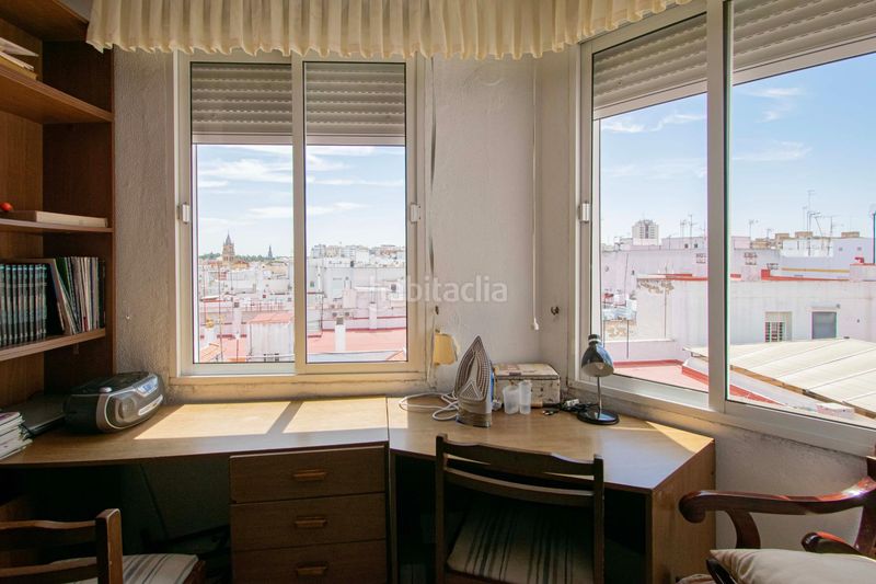 Foto 4b9dd9cf-2eb8-48bc-ac68-007d4875fe6f. Pis a Triana Casco Antiguo Sevilla