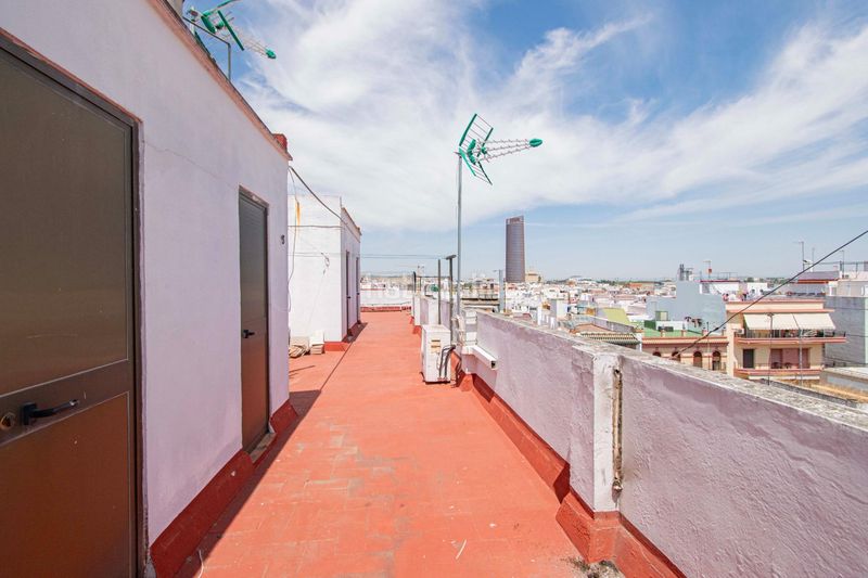 Foto e78faa8f-5ac5-48c0-9e3f-357aed481349. Pis a Triana Casco Antiguo Sevilla