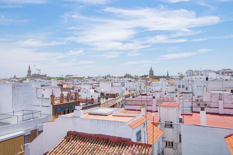 Foto e82168fa-e5af-4b2b-bc73-96a843729cd5. Pis a Triana Casco Antiguo Sevilla